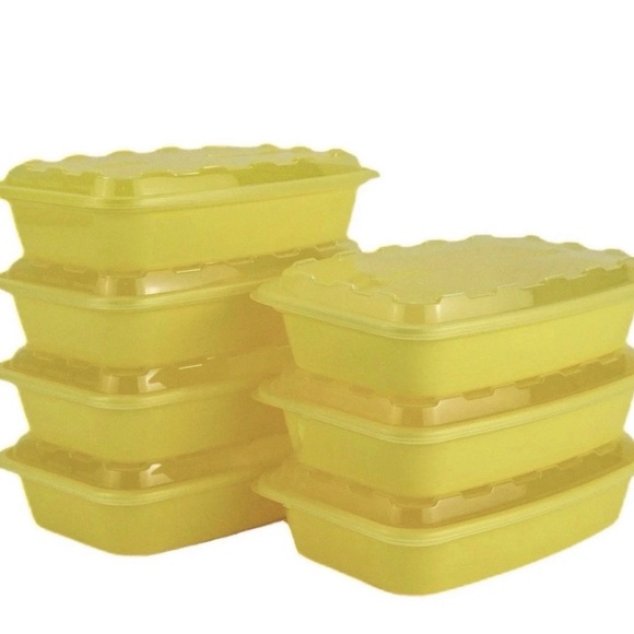 Crayola Yellow Rectangular Food Storage Container Set - Picture 4 of 4